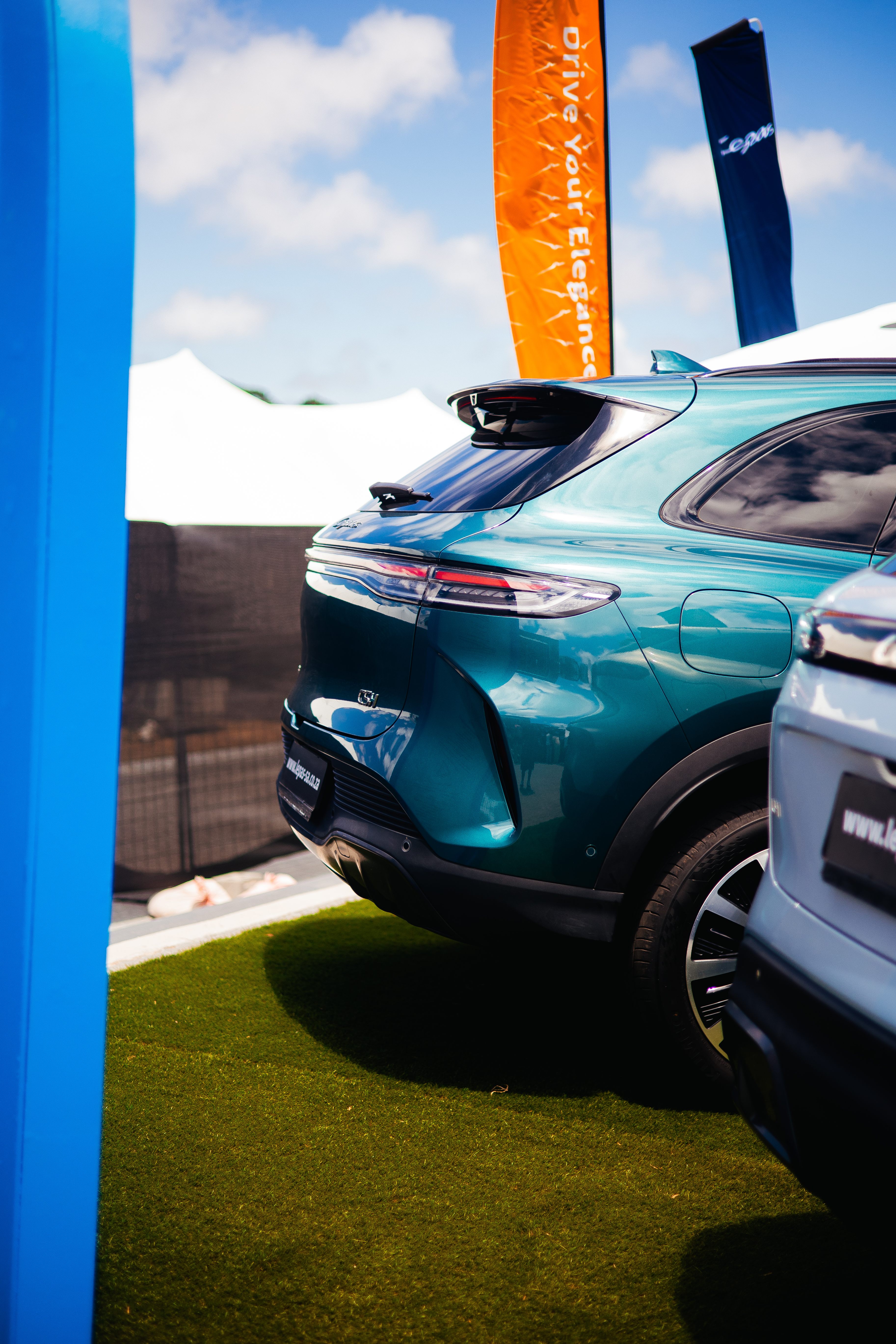 Lepas vehicle showcase