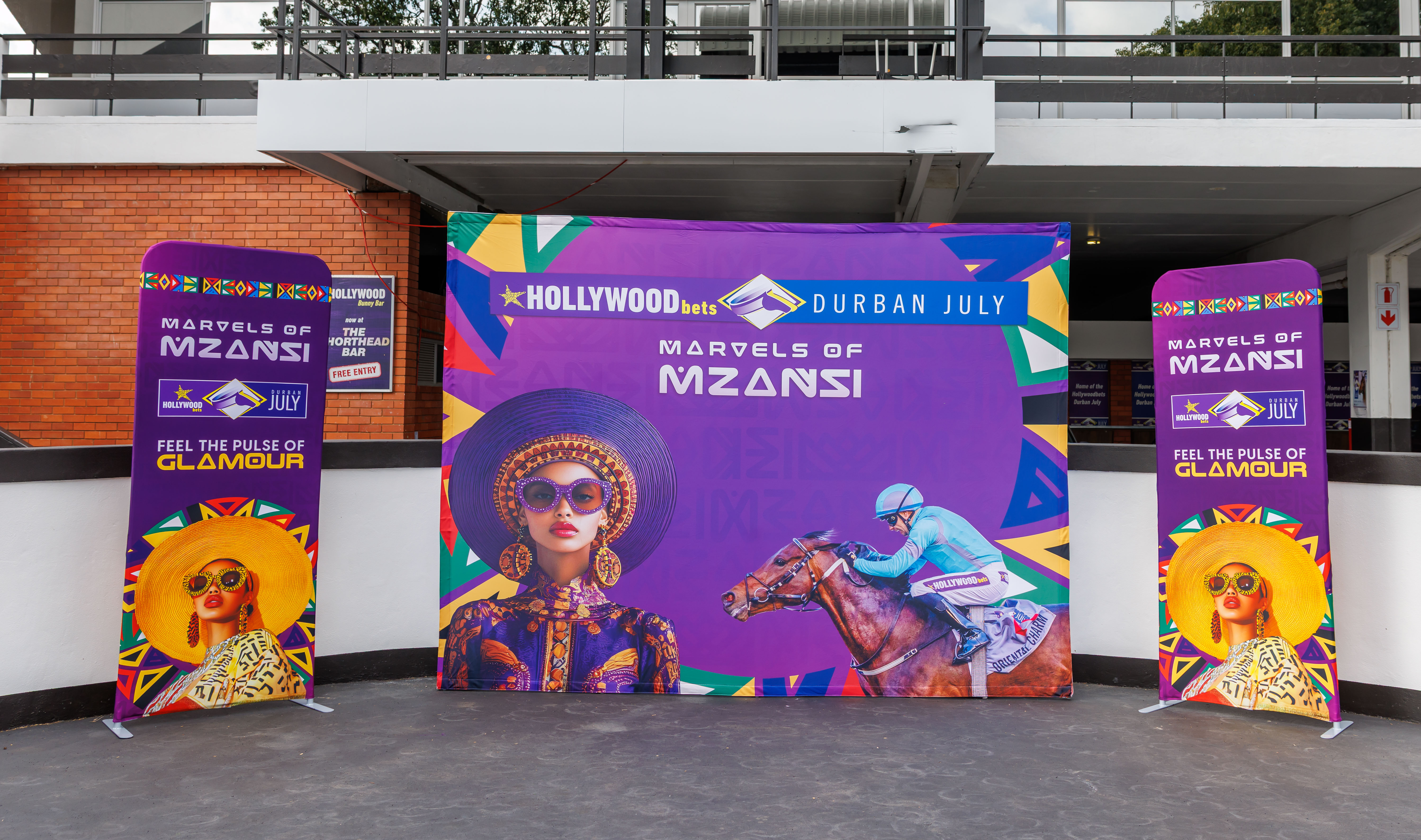 Hollywoodbets Durban July branded photo moment